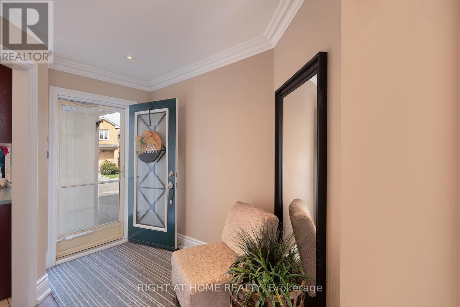 104 Pinedale Gate, Vaughan, Ontario  L4L 8X3 - Photo 4 - N13024564