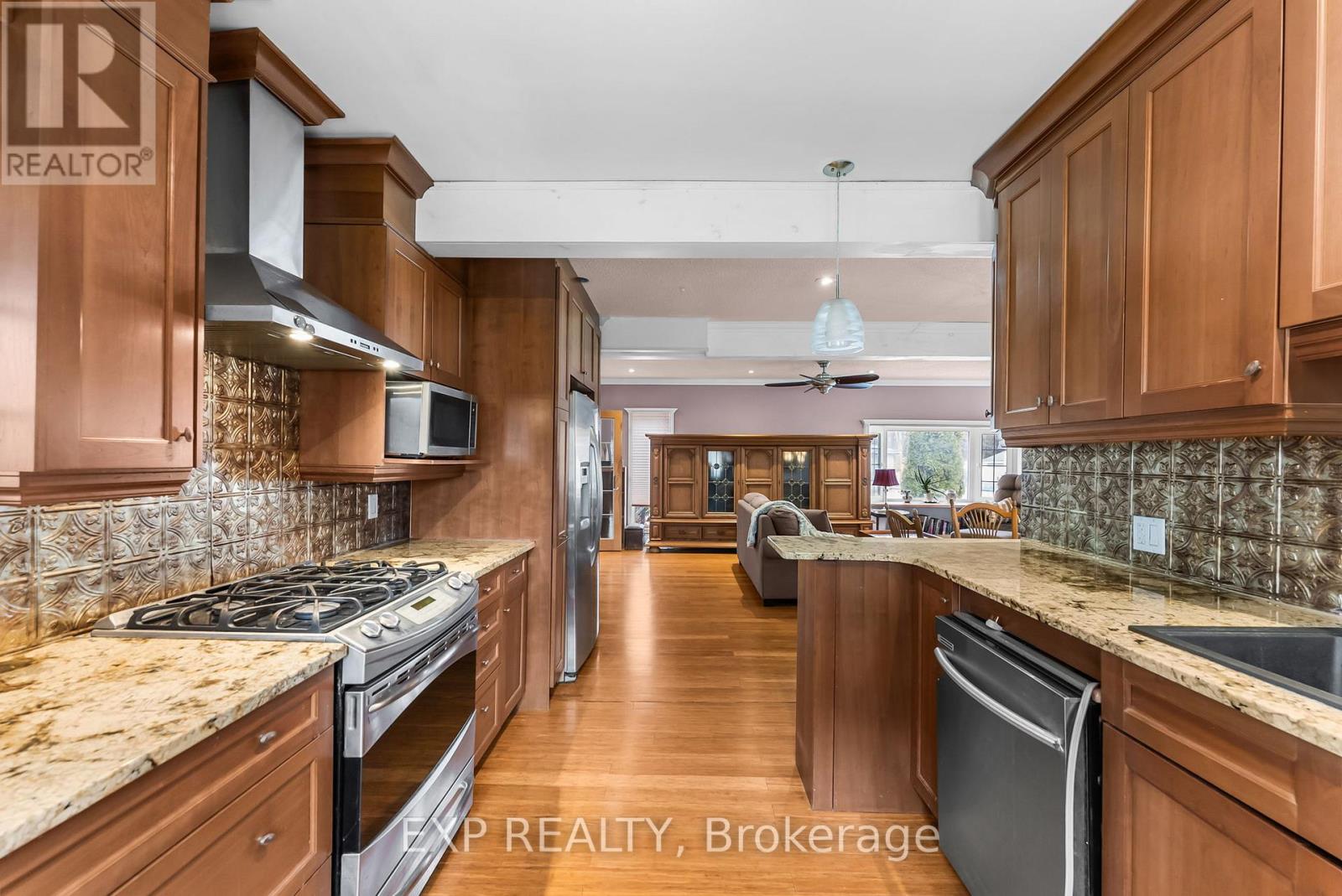 46 Isle Vista Drive, Georgina, Ontario  L0E 1N0 - Photo 12 - N13024620