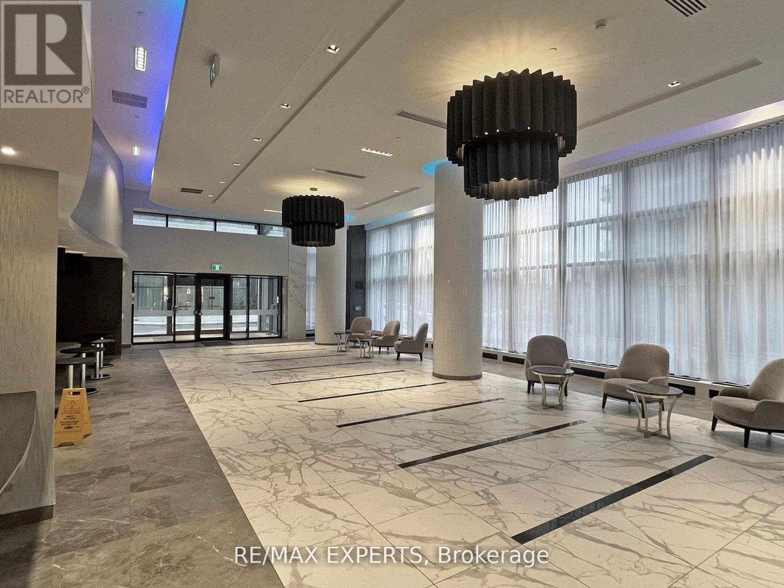 2507 - 105 Oneida Crescent, Richmond Hill, Ontario  L4B 0H6 - Photo 2 - N13024760