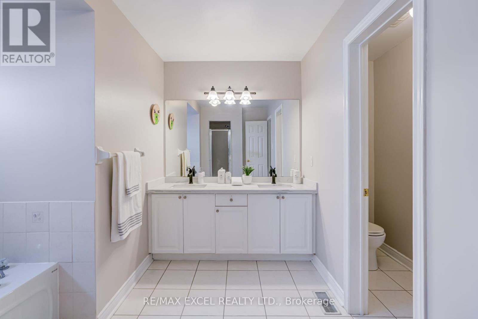 37 - 18 Clark Avenue W, Vaughan, Ontario  L4J 8H1 - Photo 31 - N13024814