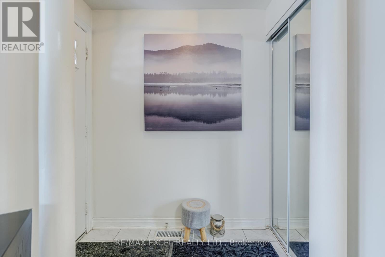 37 - 18 Clark Avenue W, Vaughan, Ontario  L4J 8H1 - Photo 5 - N13024814