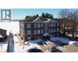 25 MURRAY Court Unit# 1, Milverton, Ontario