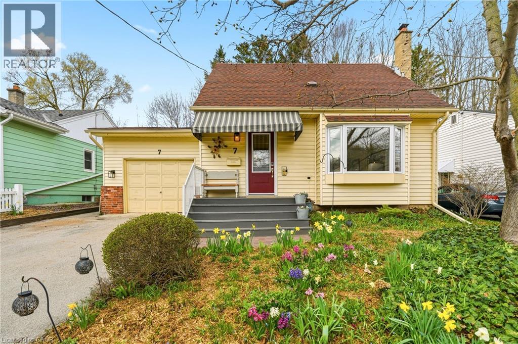 7 Central Park Avenue, Dundas, Ontario  L9H 2M5 - Photo 2 - 40822532