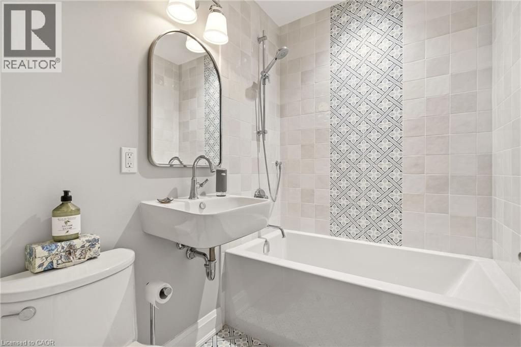 7 Central Park Avenue, Dundas, Ontario  L9H 2M5 - Photo 32 - 40822532