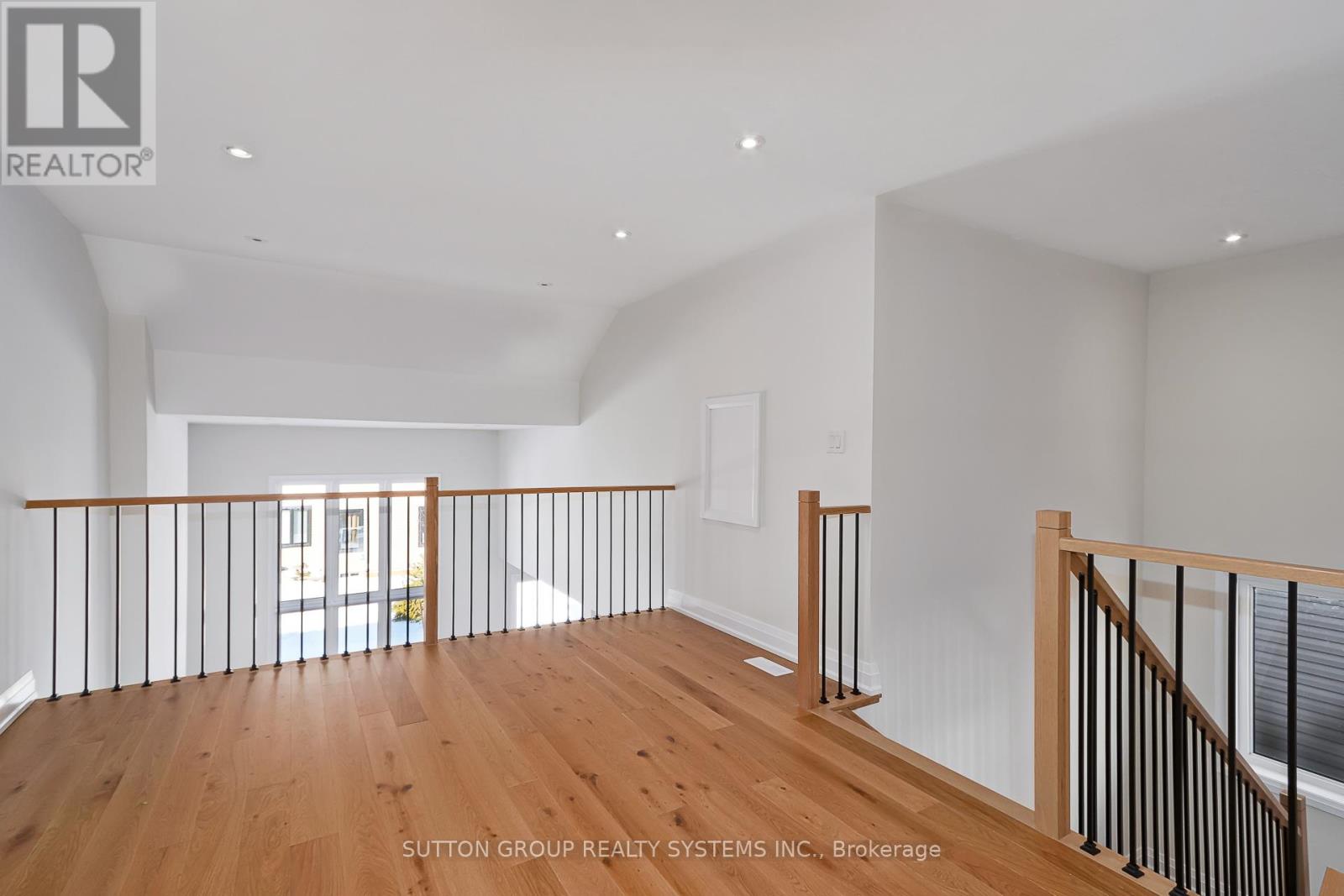 11 Sun Valley Avenue, Wasaga Beach, Ontario  L9Z 0N6 - Photo 29 - S13024718