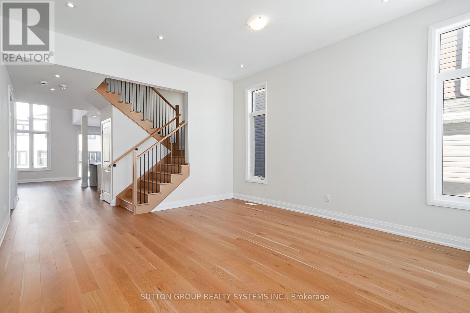 11 Sun Valley Avenue, Wasaga Beach, Ontario  L9Z 0N6 - Photo 4 - S13024718