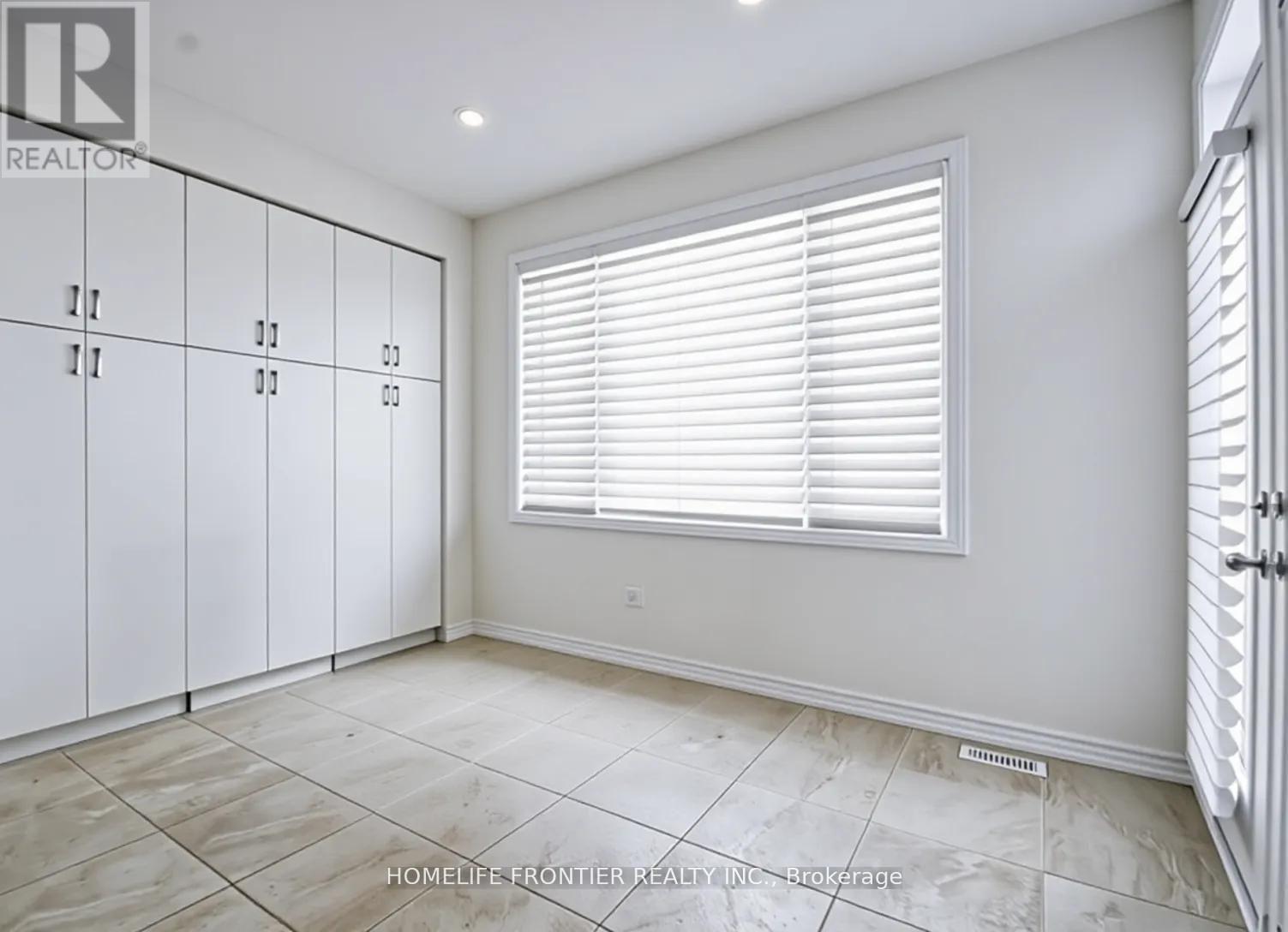 27 Bannister Road Se, Barrie, Ontario  L9J 0L5 - Photo 5 - S13024732