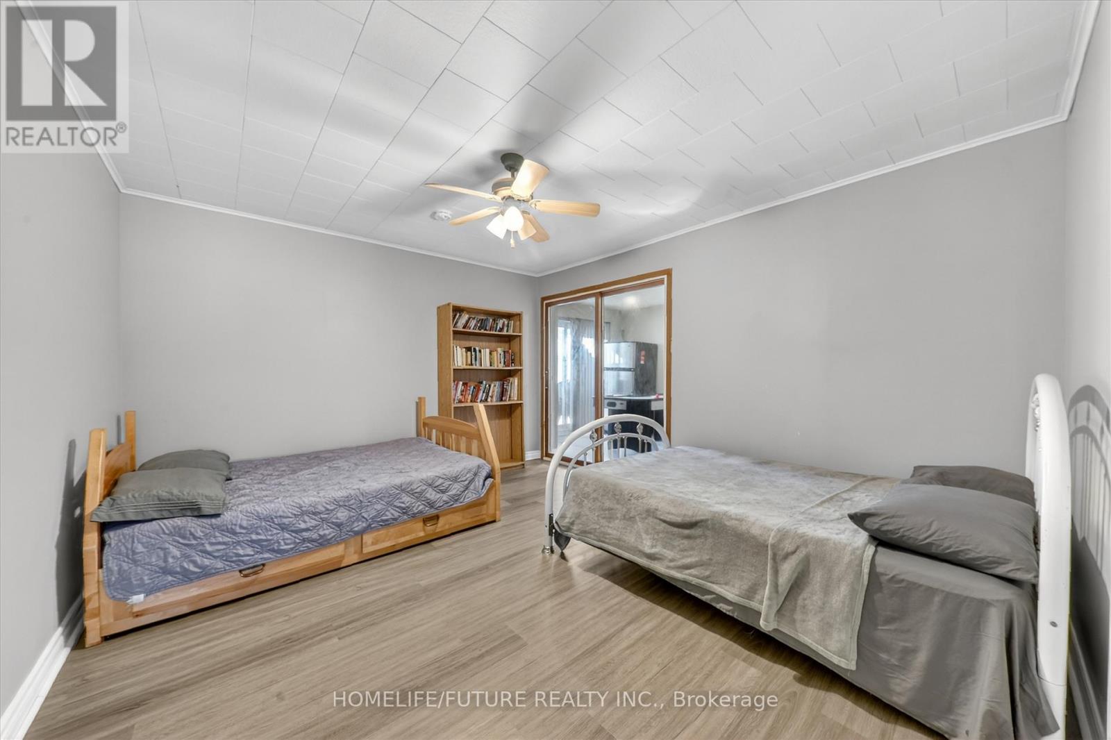 1200 Mosley Street, Wasaga Beach, Ontario  L9Z 2E7 - Photo 25 - S13024742