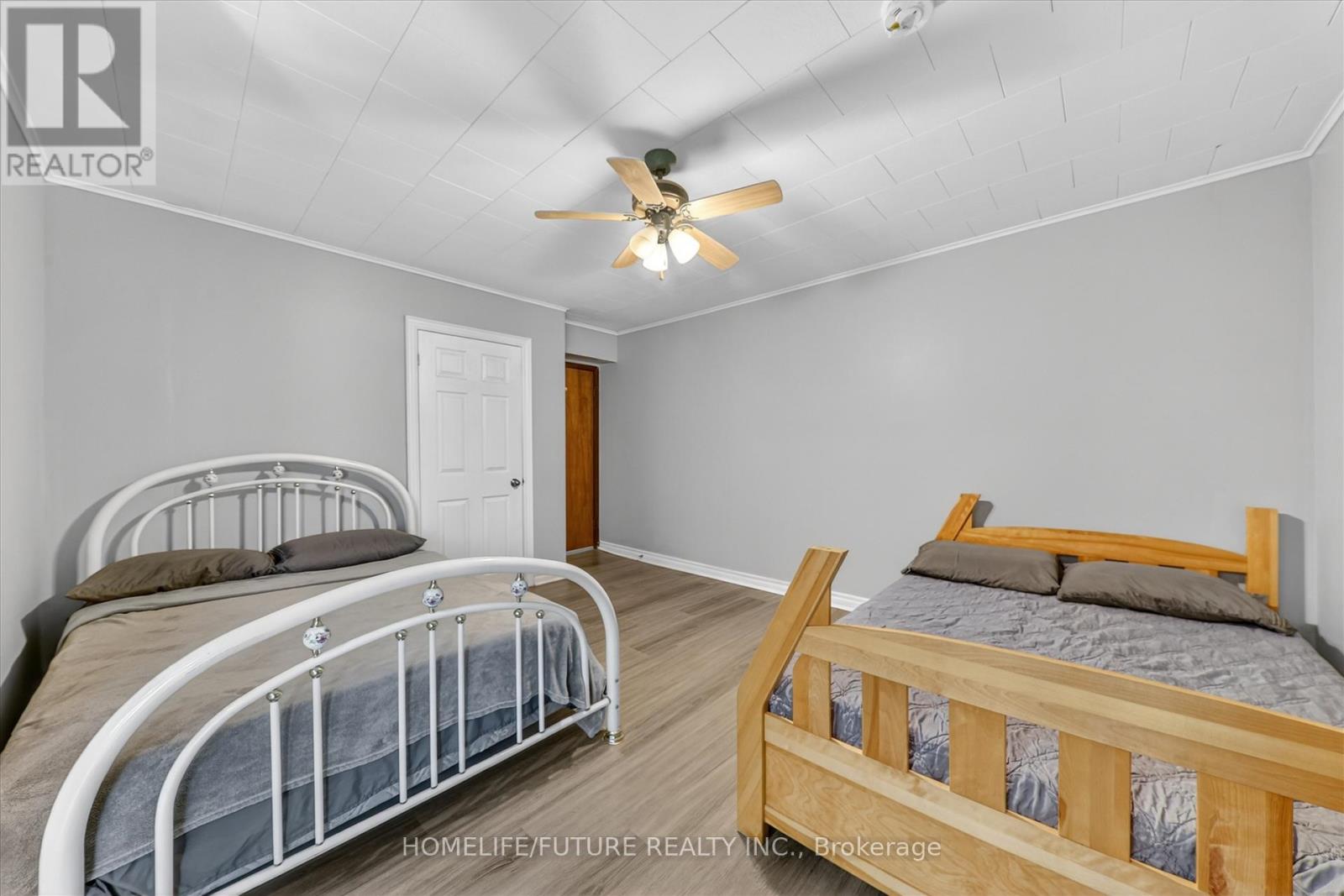 1200 Mosley Street, Wasaga Beach, Ontario  L9Z 2E7 - Photo 26 - S13024742