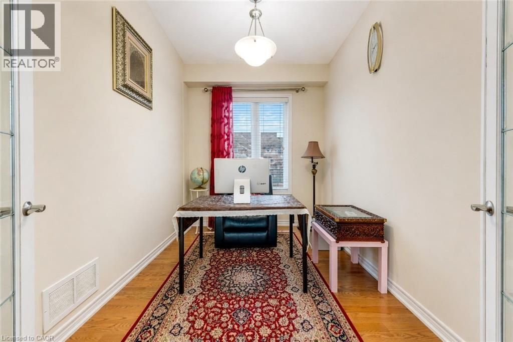 667 Linden Drive, Cambridge, Ontario  N3H 0B6 - Photo 13 - 40817473