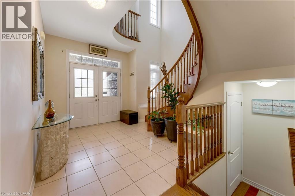 667 Linden Drive, Cambridge, Ontario  N3H 0B6 - Photo 5 - 40817473