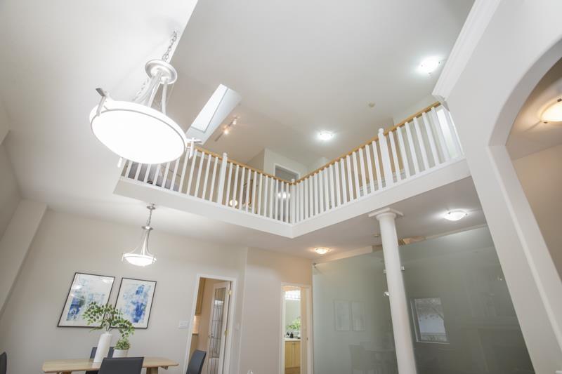 7 3387 King George Boulevard, Surrey, British Columbia  V4P 1B7 - Photo 4 - R3111815