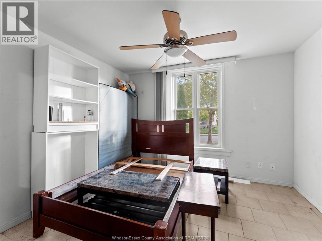 253 Curry Avenue, Windsor, Ontario  N9B 2B4 - Photo 21 - 26008756