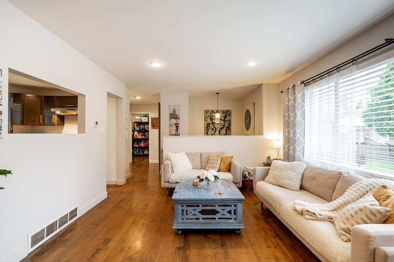 14366 101 Avenue, Surrey, British Columbia  V3T 5C8 - Photo 4 - R3113919