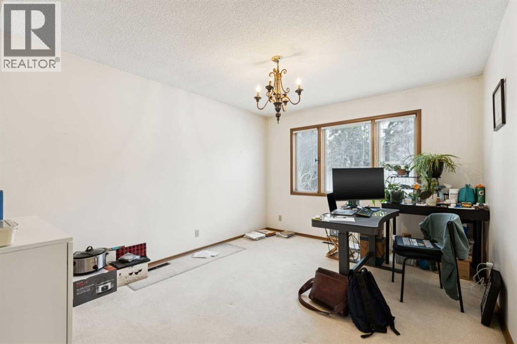 7312 Kananaskis Drive SW, Calgary, Alberta  T2V 2N2 - Photo 24 - A2293281