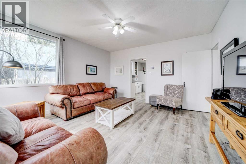 8630 17 Avenue, Coleman, Alberta  T0K 0M0 - Photo 16 - A2300593