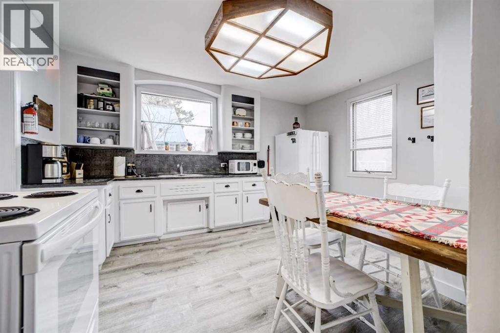 8630 17 Avenue, Coleman, Alberta  T0K 0M0 - Photo 7 - A2300593