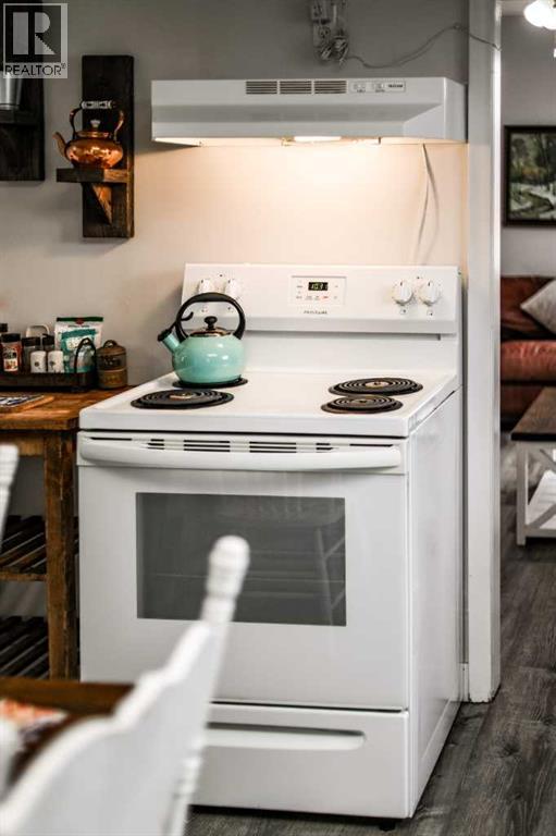 8630 17 Avenue, Coleman, Alberta  T0K 0M0 - Photo 10 - A2300593