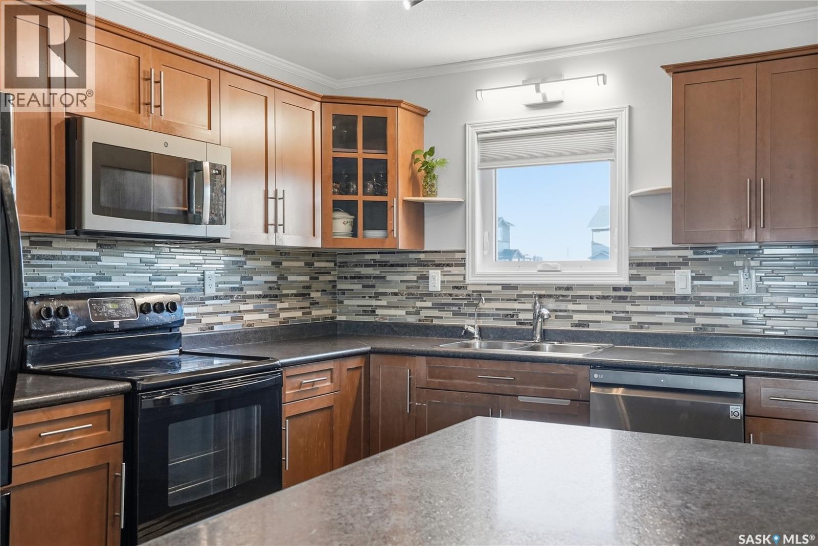 110 1303 Richardson Road, Saskatoon, Saskatchewan  S7R 0L1 - Photo 2 - SK033511