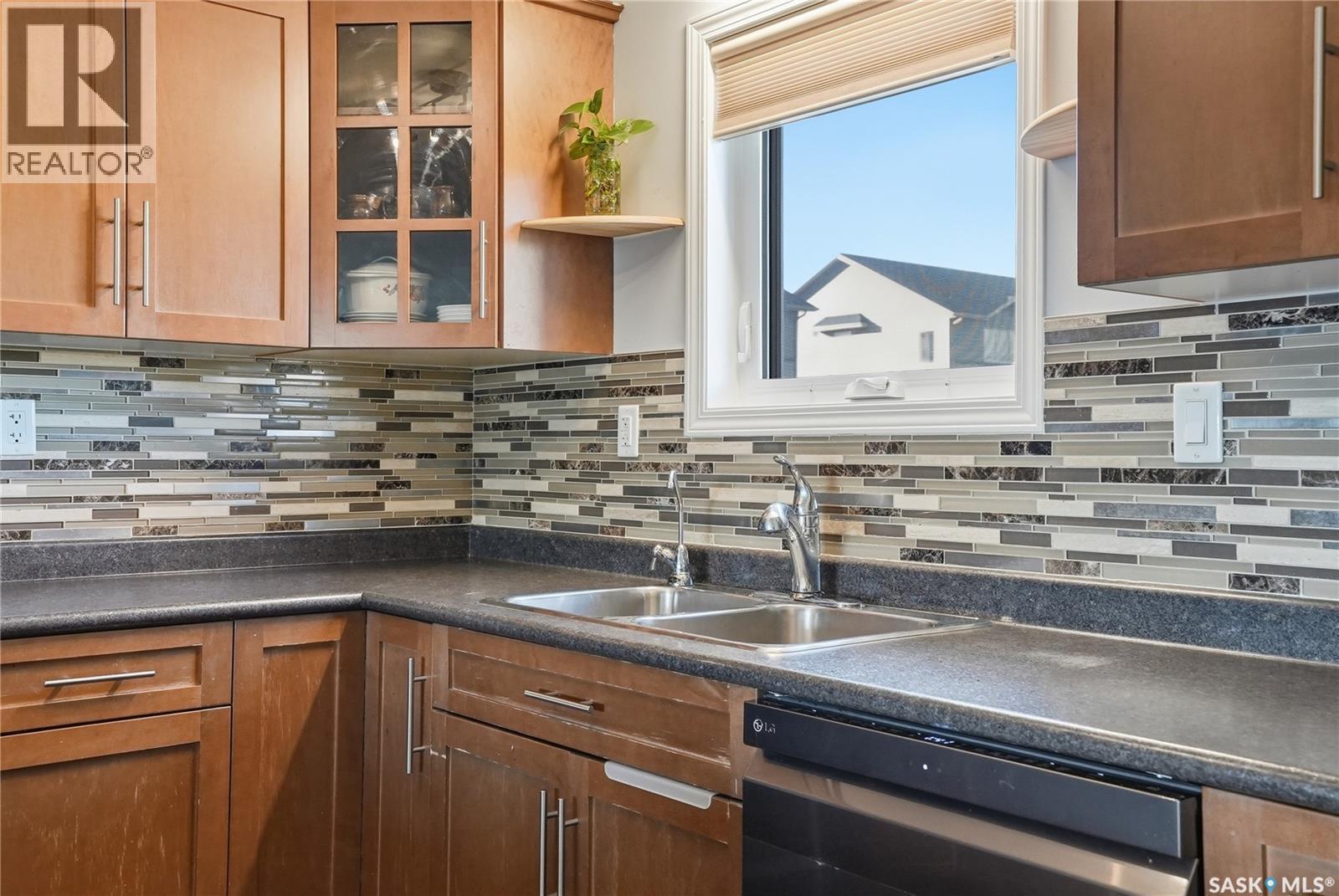 110 1303 Richardson Road, Saskatoon, Saskatchewan  S7R 0L1 - Photo 9 - SK033511