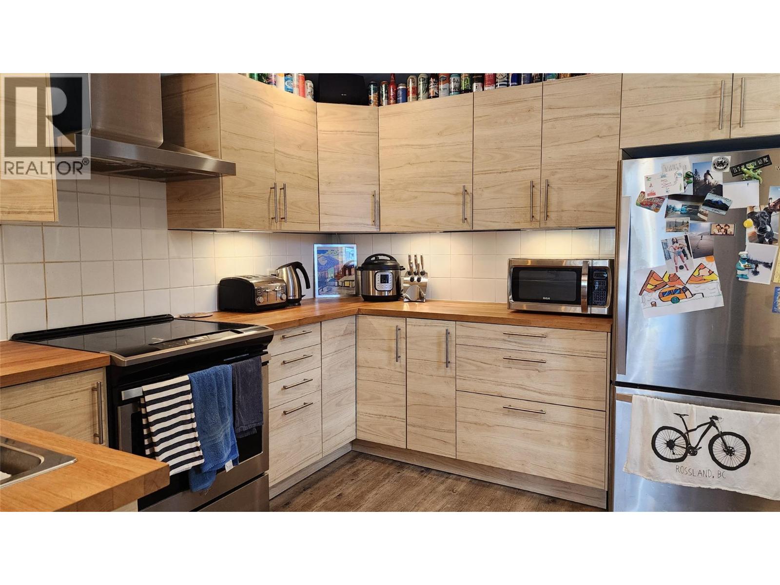 1675 Leroi Avenue, Rossland, British Columbia  V0G 1Y0 - Photo 8 - 10382537