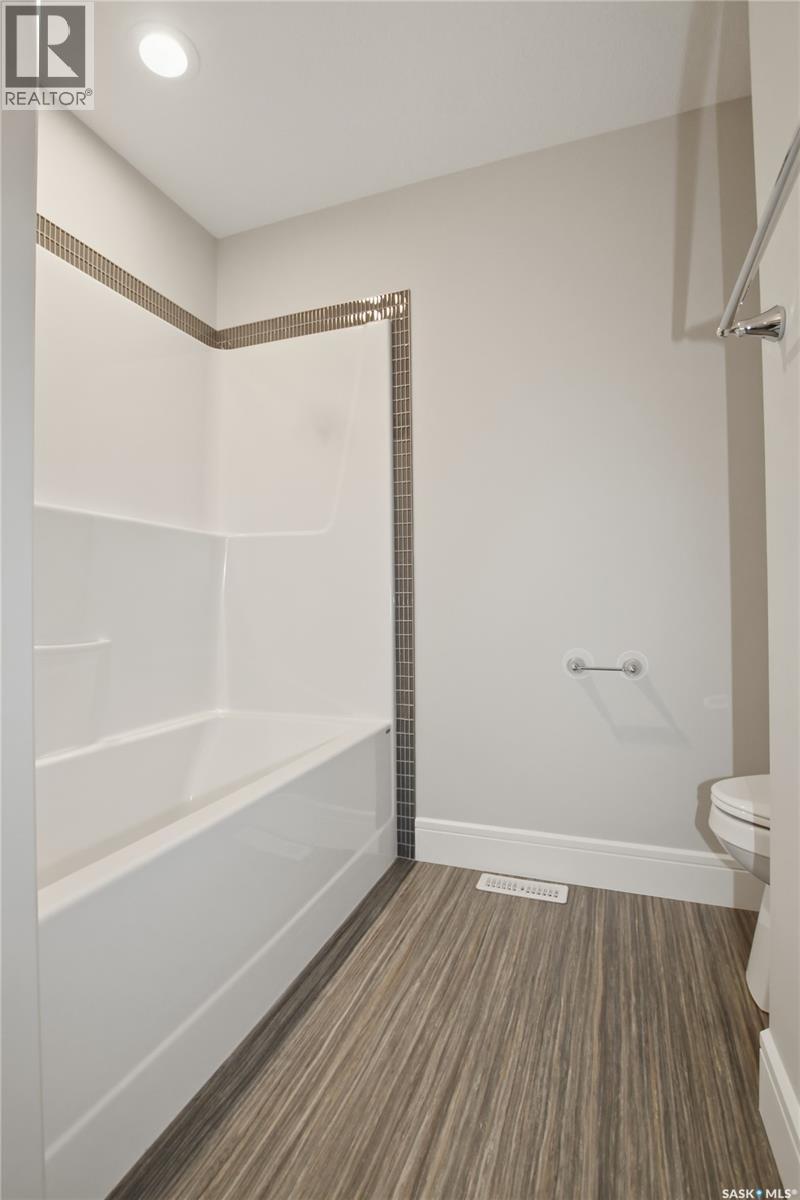 551 6th Avenue Se, Swift Current, Saskatchewan  S9H 3P5 - Photo 26 - SK033327