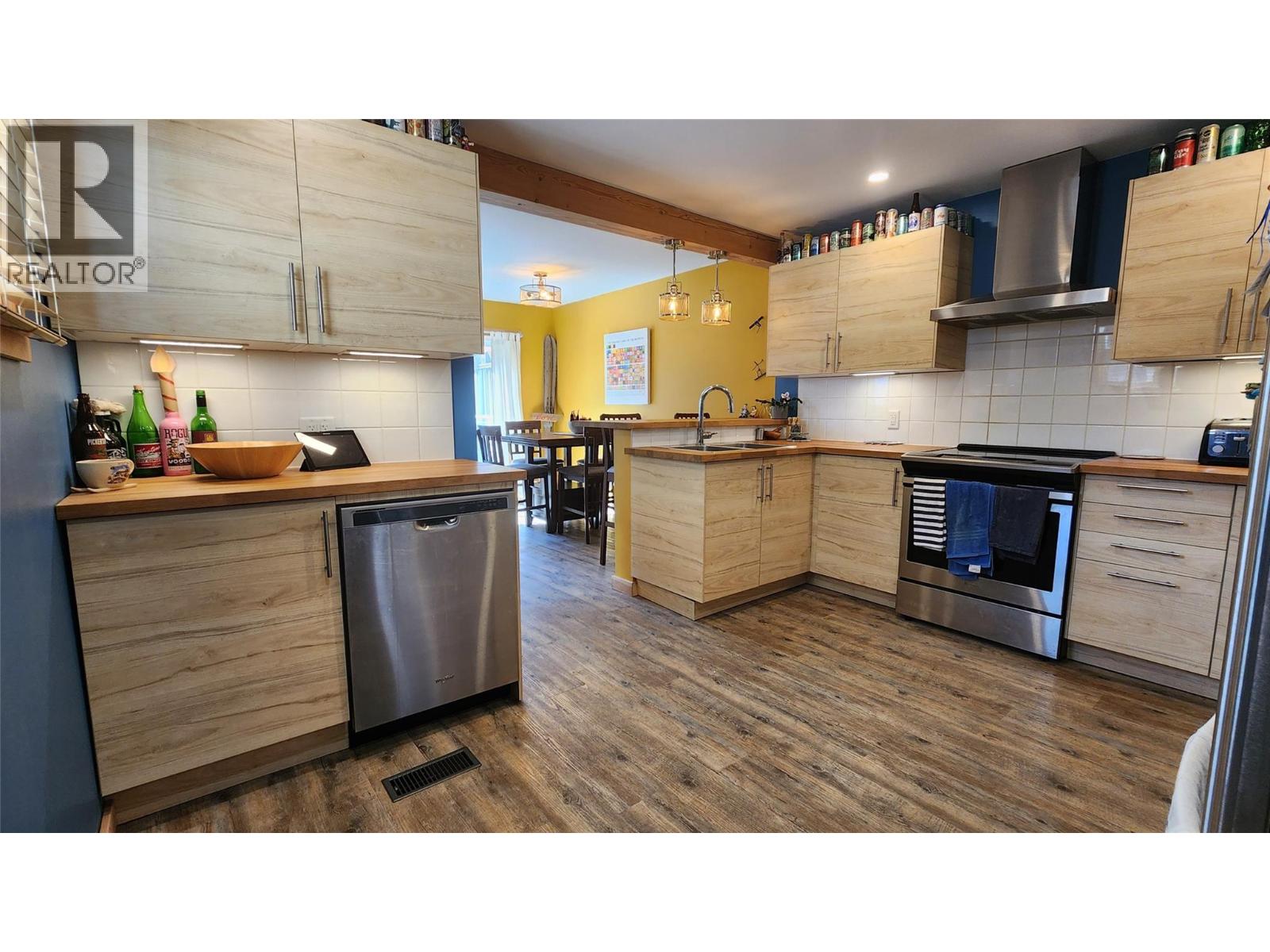 1675 Leroi Avenue, Rossland, British Columbia  V0G 1Y0 - Photo 6 - 10382537