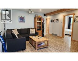 1675 LeRoi Avenue, Rossland, British Columbia