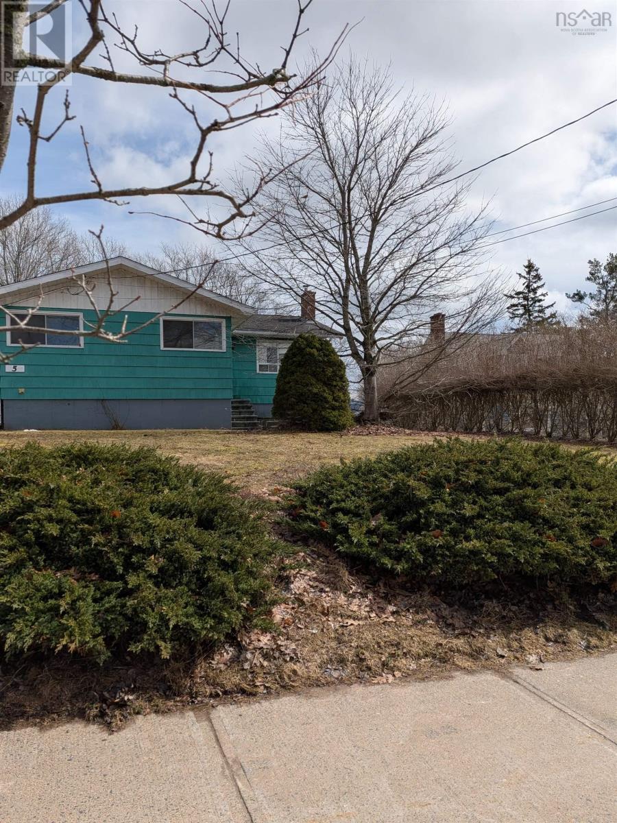 5 Raymond Drive, Lower Sackville, Nova Scotia  B4C 1G9 - Photo 3 - 202608100