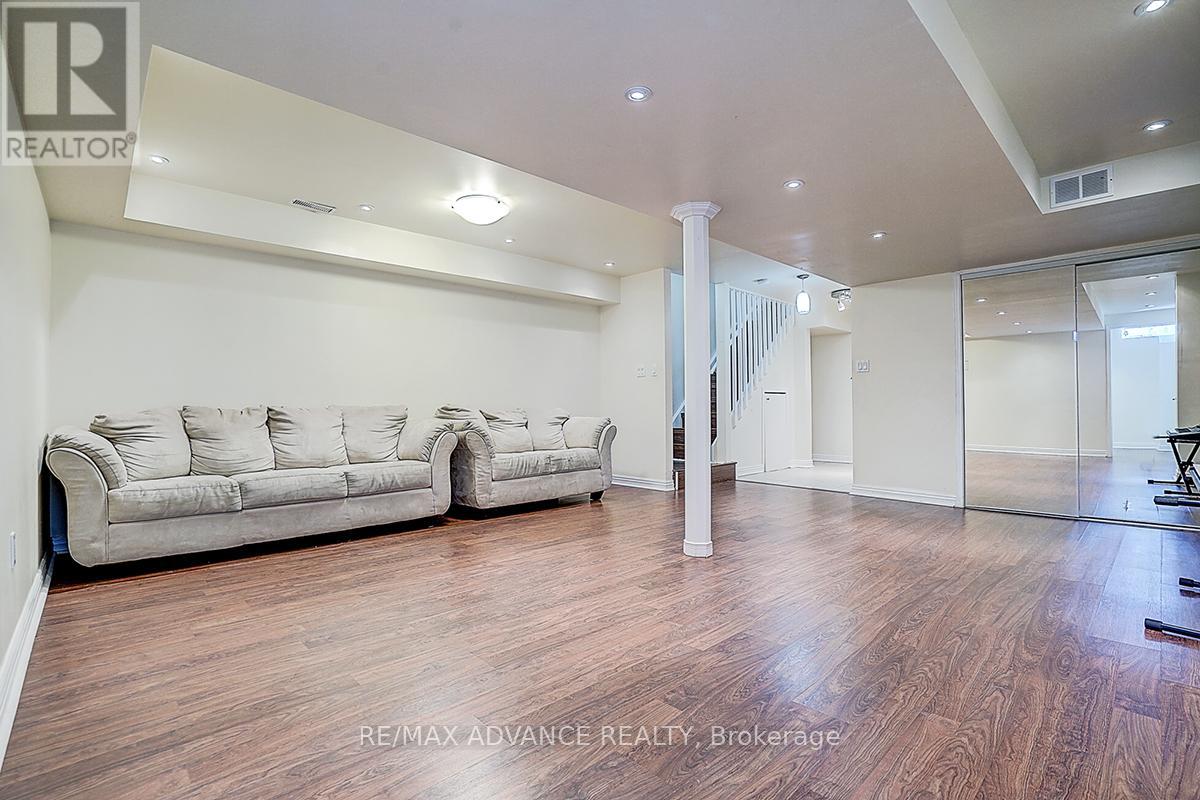 137 Laramie Crescent, Vaughan, Ontario  L6A 0R1 - Photo 28 - N12710262