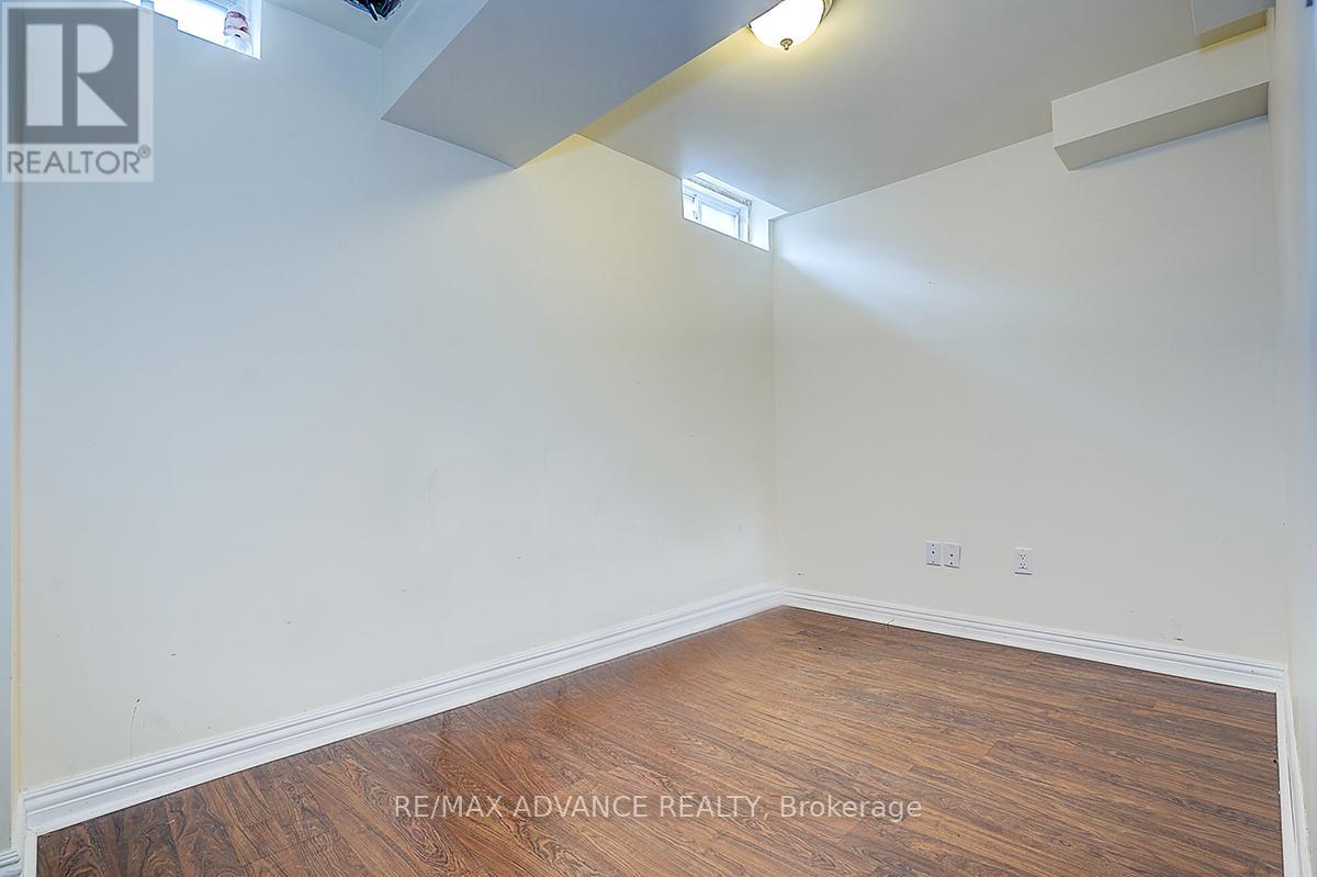 137 Laramie Crescent, Vaughan, Ontario  L6A 0R1 - Photo 31 - N12710262