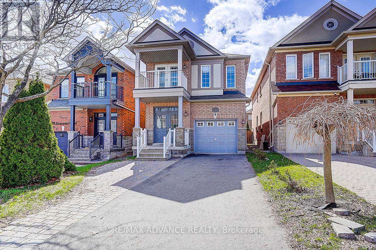 137 LARAMIE CRESCENT, Vaughan, Ontario