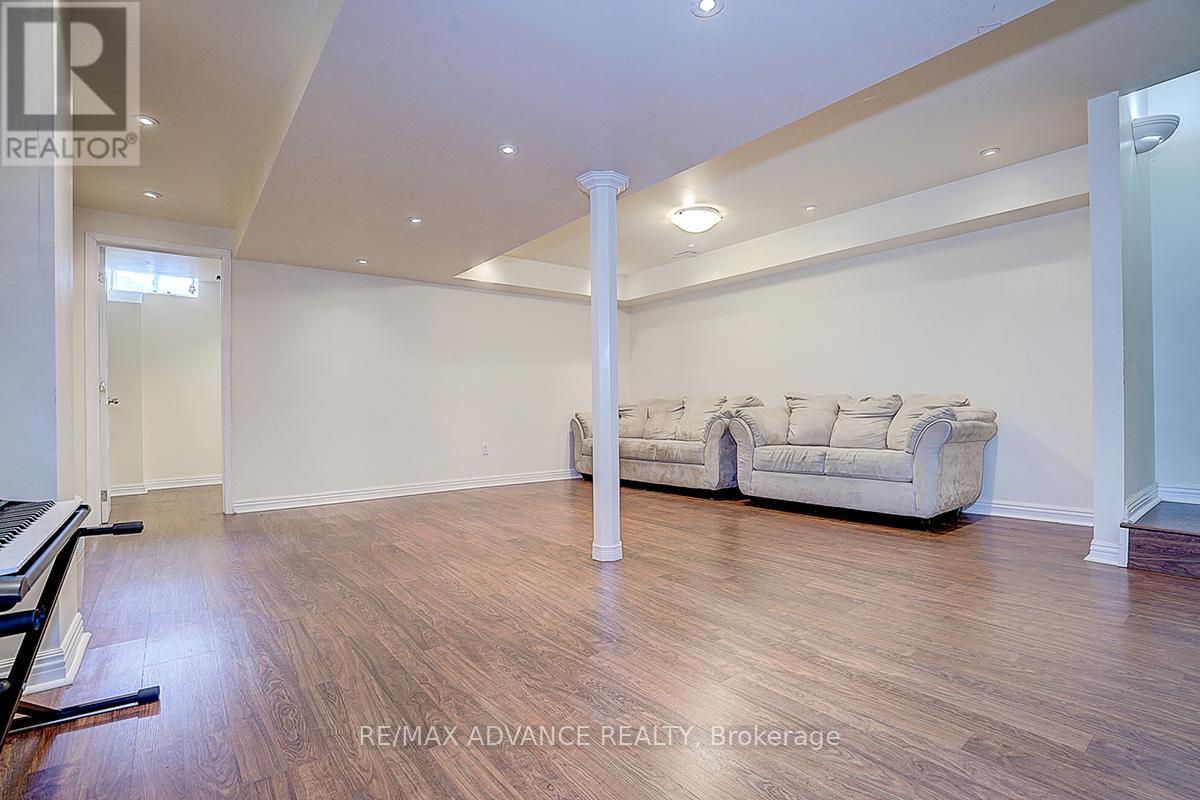 137 Laramie Crescent, Vaughan, Ontario  L6A 0R1 - Photo 27 - N12710262