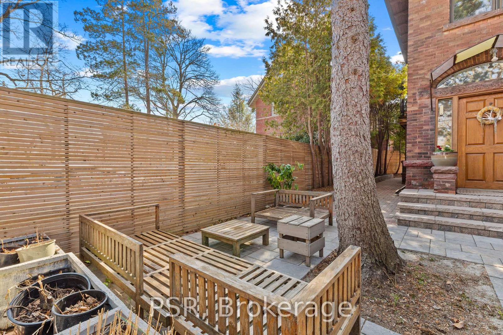 132 Indian Road, Toronto, Ontario  M6R 2V6 - Photo 3 - W13024516