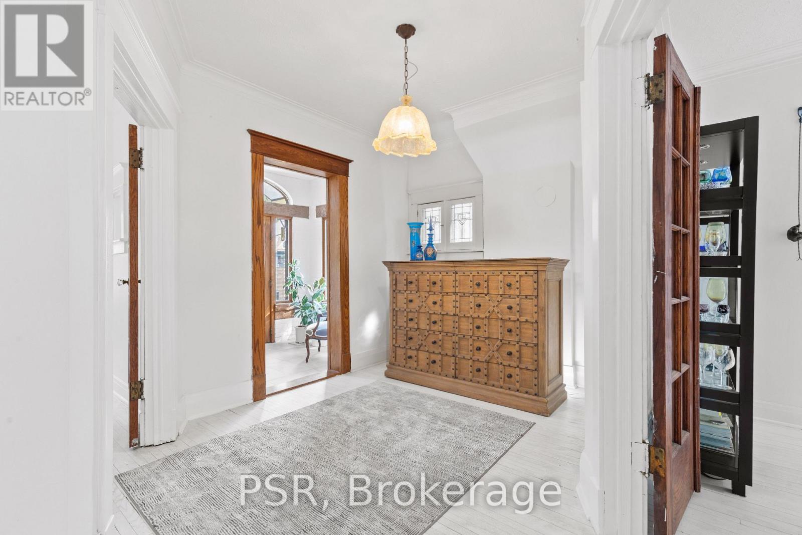 132 Indian Road, Toronto, Ontario  M6R 2V6 - Photo 6 - W13024516