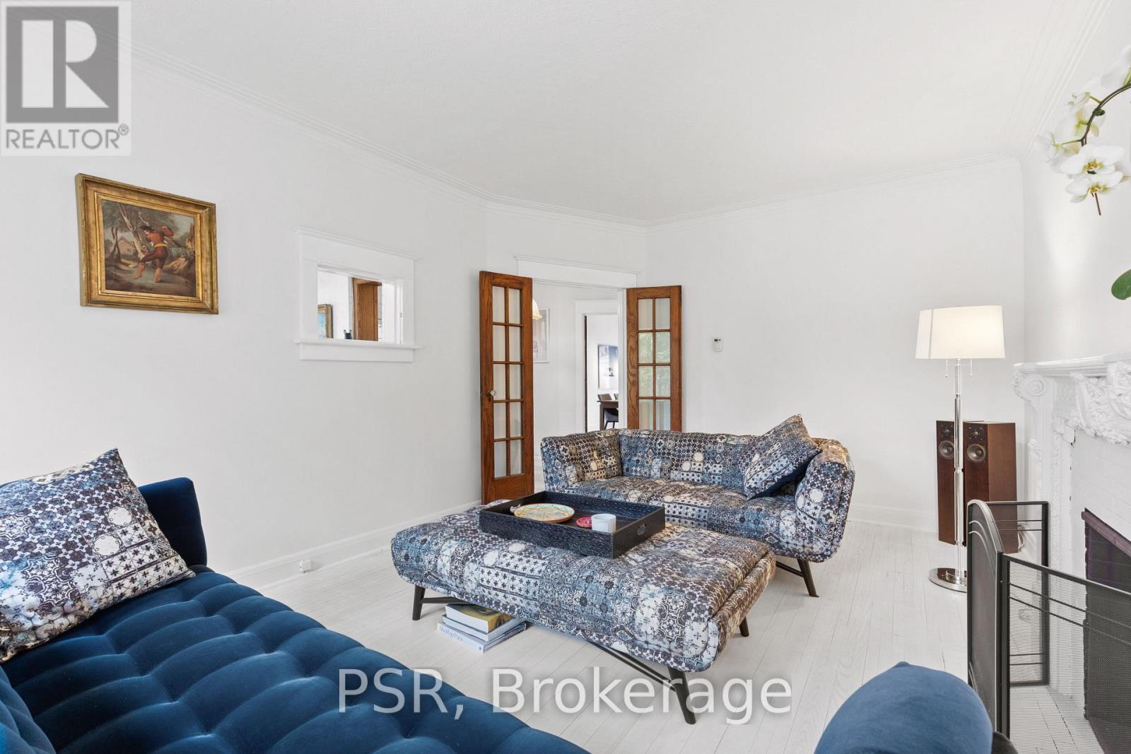 132 Indian Road, Toronto, Ontario  M6R 2V6 - Photo 8 - W13024516