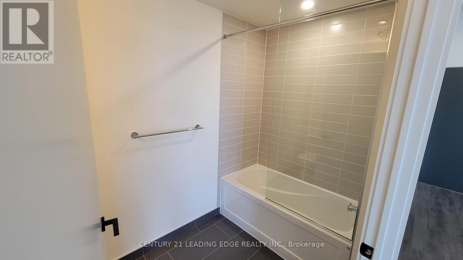 1003 - 345 Wheat Boom Drive, Oakville, Ontario  L6H 7X4 - Photo 8 - W13024520