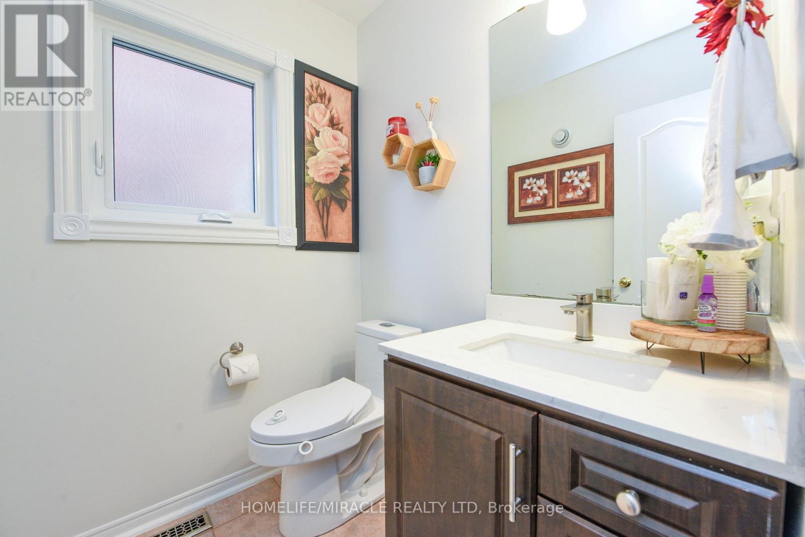 113 Seclusion Crescent, Brampton, Ontario  L6R 1K8 - Photo 10 - W13024556