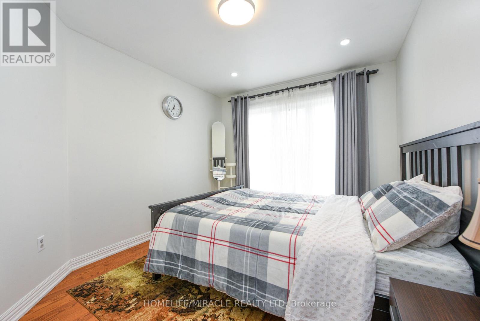 113 Seclusion Crescent, Brampton, Ontario  L6R 1K8 - Photo 29 - W13024556