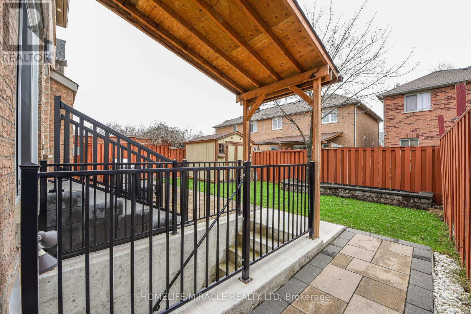 113 Seclusion Crescent, Brampton, Ontario  L6R 1K8 - Photo 47 - W13024556