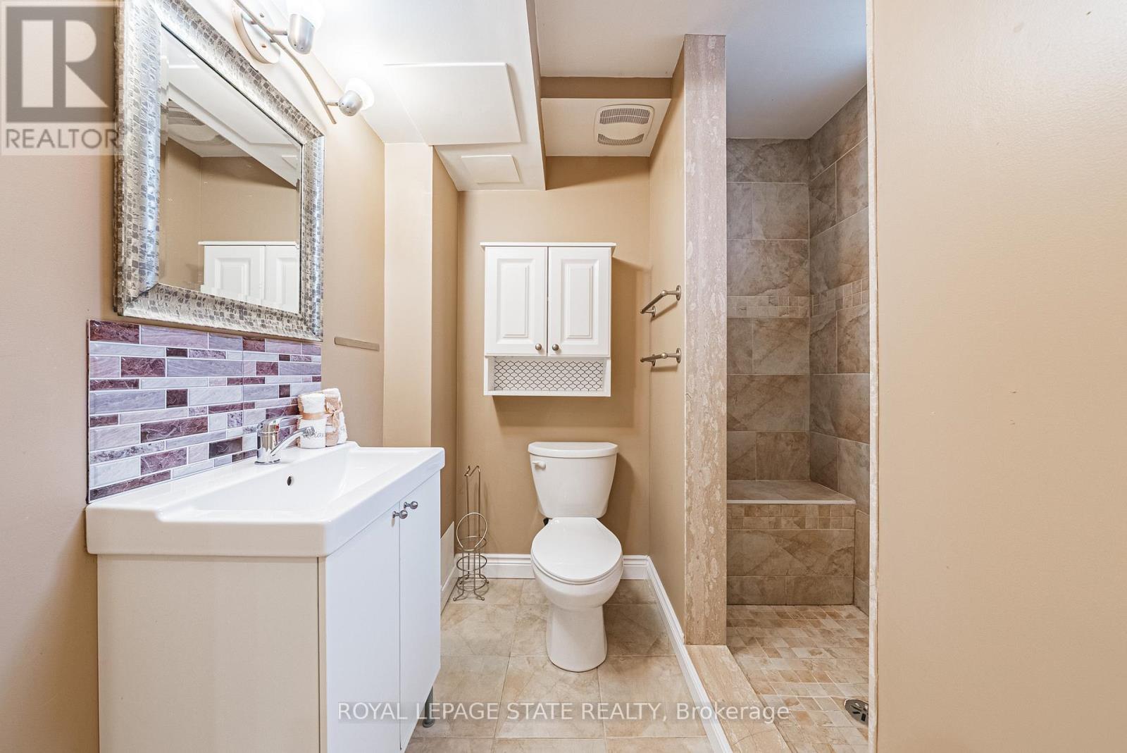 2412 Curtis Road, Burlington, Ontario  L7L 7M3 - Photo 27 - W13024650