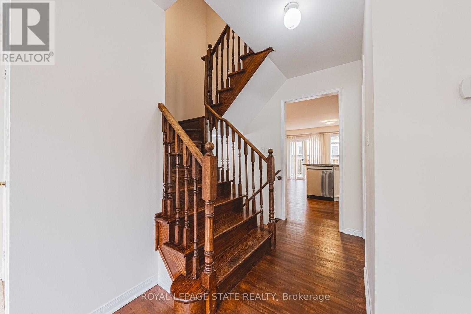 2412 Curtis Road, Burlington, Ontario  L7L 7M3 - Photo 5 - W13024650