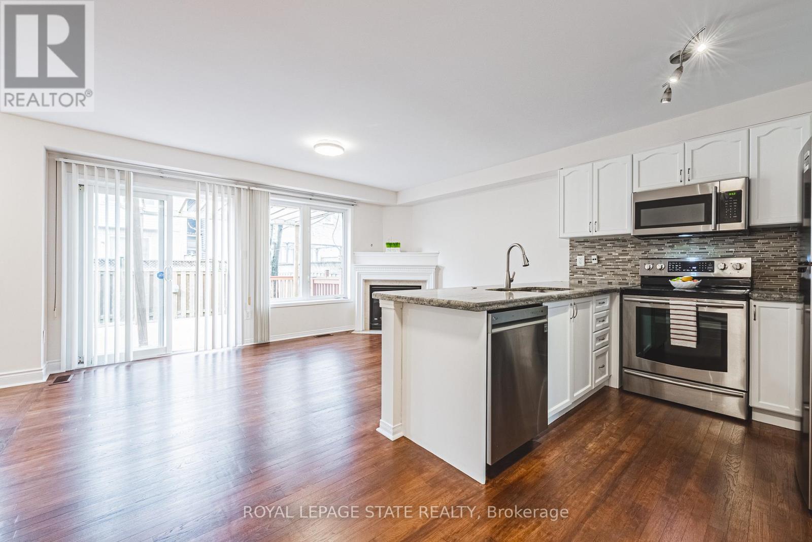 2412 Curtis Road, Burlington, Ontario  L7L 7M3 - Photo 7 - W13024650