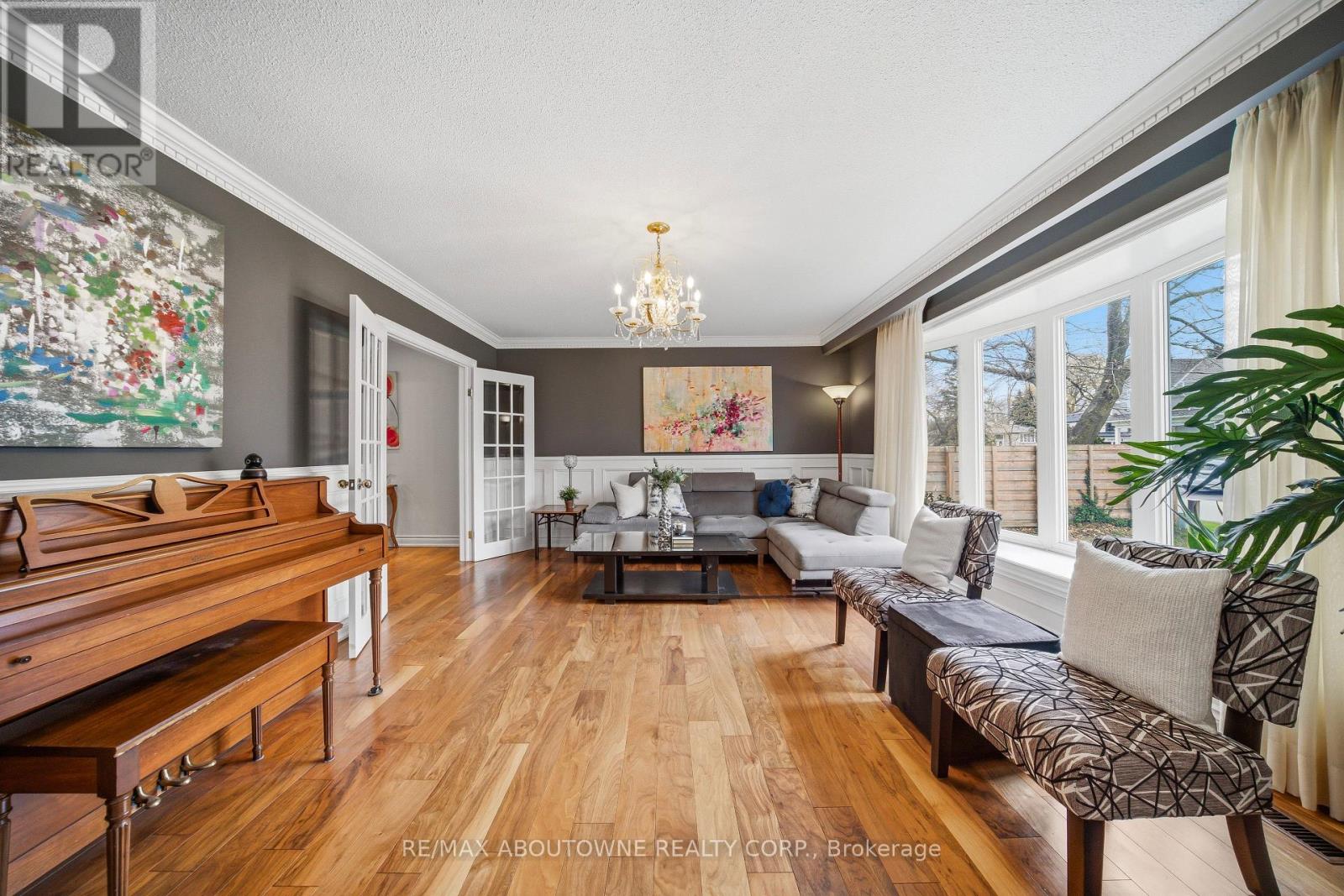 1100 Shaw Street, Oakville, Ontario  L6L 2R8 - Photo 6 - W13024694