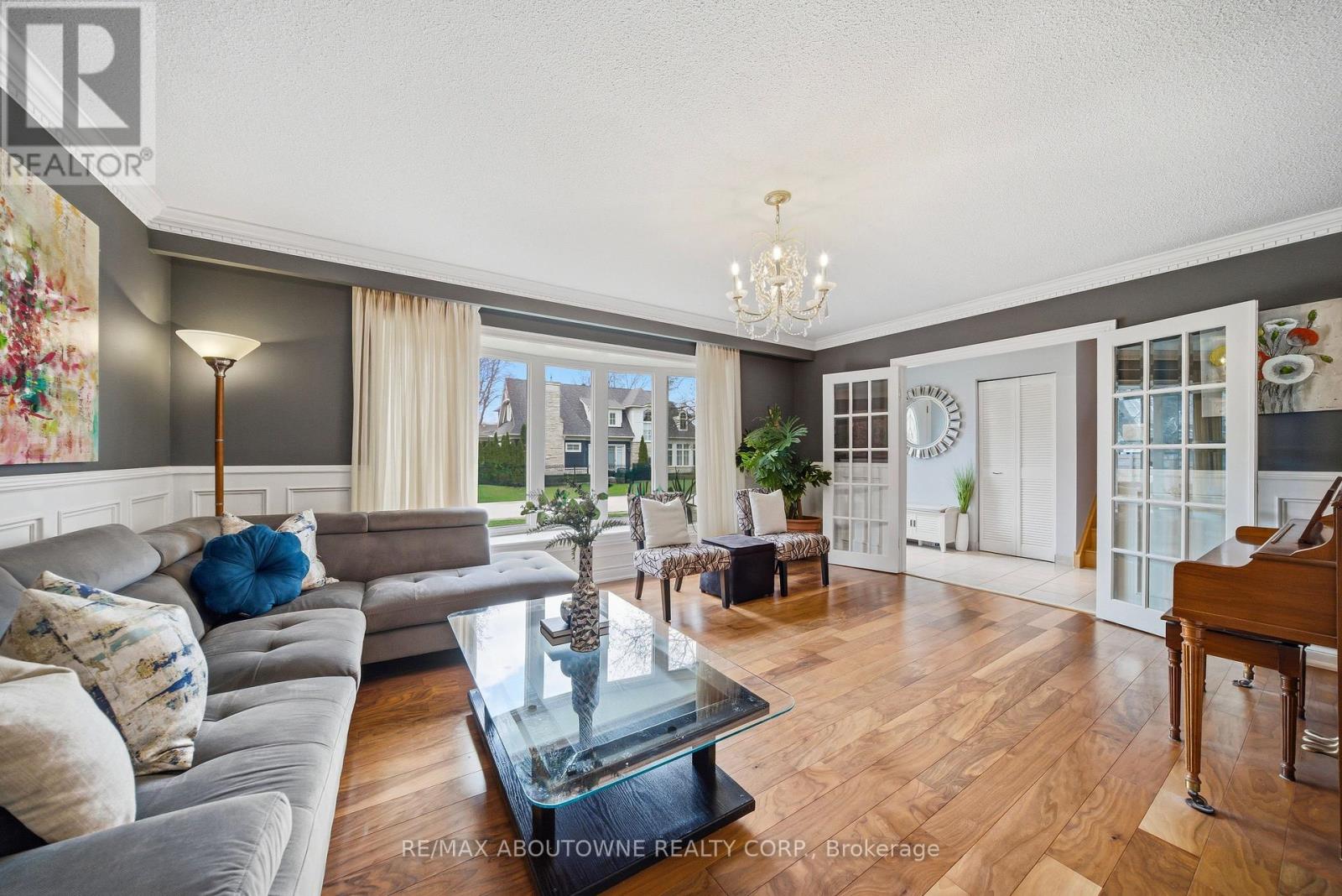 1100 Shaw Street, Oakville, Ontario  L6L 2R8 - Photo 9 - W13024694