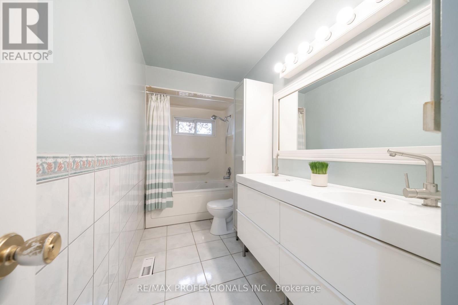 2679 Frankston Road, Mississauga, Ontario  L5L 1S3 - Photo 16 - W13024726