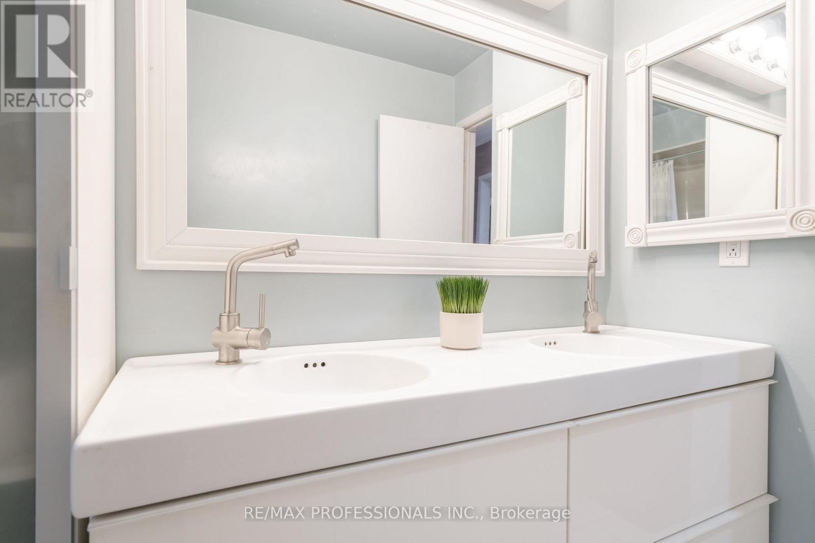 2679 Frankston Road, Mississauga, Ontario  L5L 1S3 - Photo 18 - W13024726