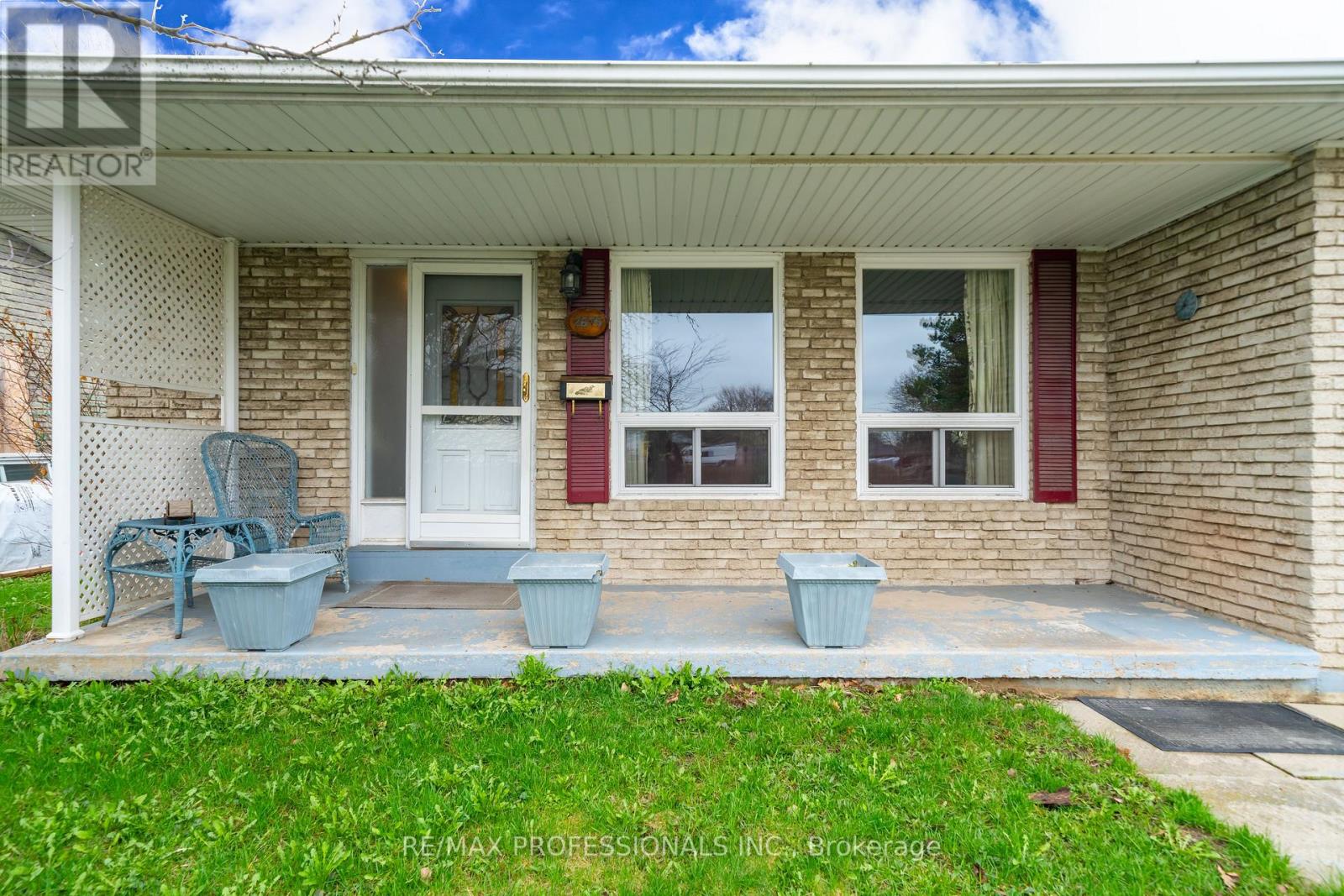 2679 Frankston Road, Mississauga, Ontario  L5L 1S3 - Photo 3 - W13024726