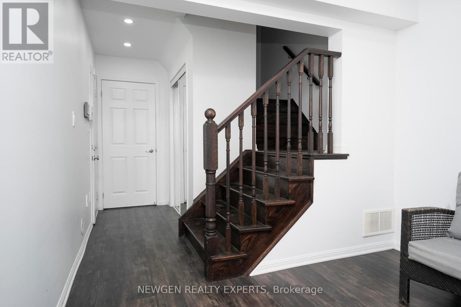 51 Colonel Frank Ching Crescent, Brampton, Ontario  L6Y 5W4 - Photo 10 - W13024740