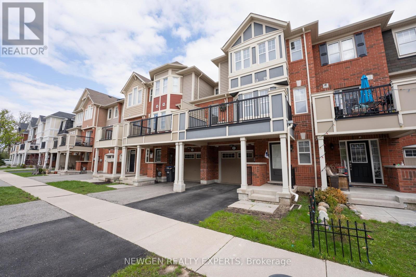 51 Colonel Frank Ching Crescent, Brampton, Ontario  L6Y 5W4 - Photo 2 - W13024740